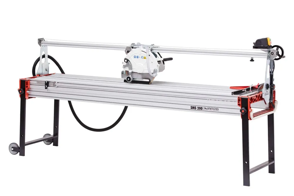 Raimondi RA223MS200EU 223MS200EUSD SMS220 scie à carreaux 230 Volt 2200 mm de longueur de coupe !