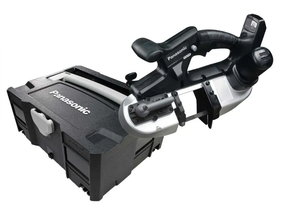 Panasonic EY45A5XT Scie à ruban 18V hors batteries et chargeur dans un systainer