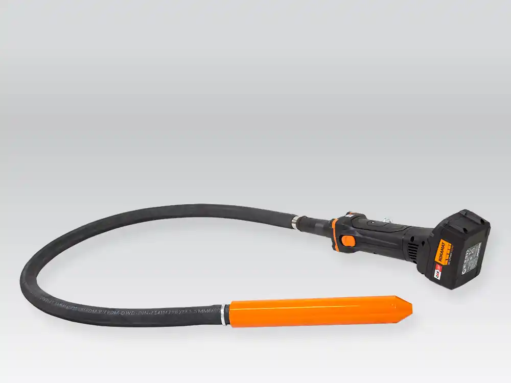 Rokamat 91600-a Vibrateur à batterie 300cm 43mm 18V 5.2Ah Li-Ion