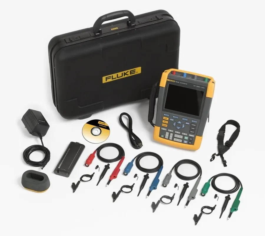 Fluke 3894475 190-204/EU/S Scope Meter couleur 4 canaux 200 Mhz inclus kit SCC